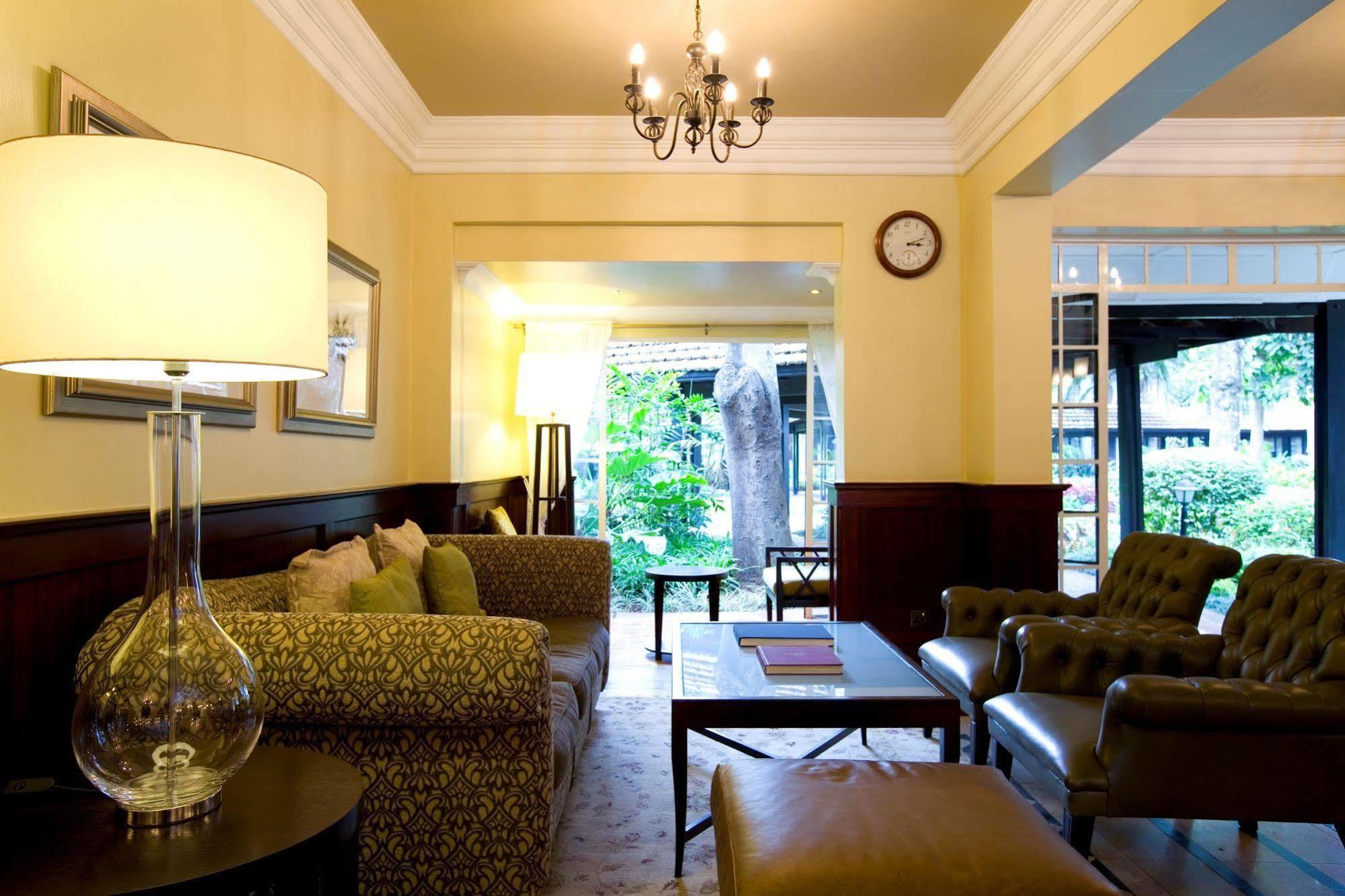 Southern Sun Mayfair Найроби Екстериор снимка