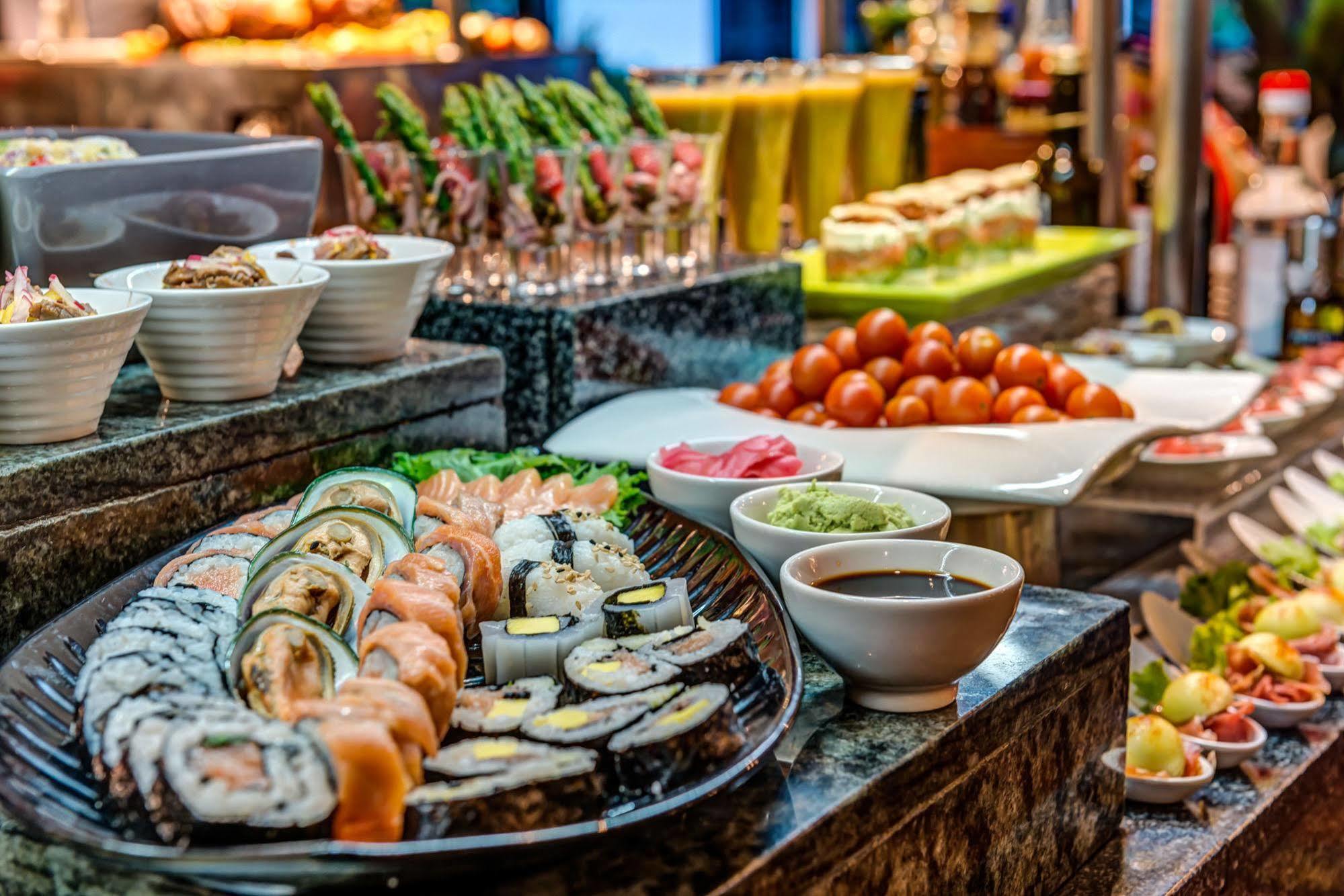 Southern Sun Mayfair Найроби Екстериор снимка