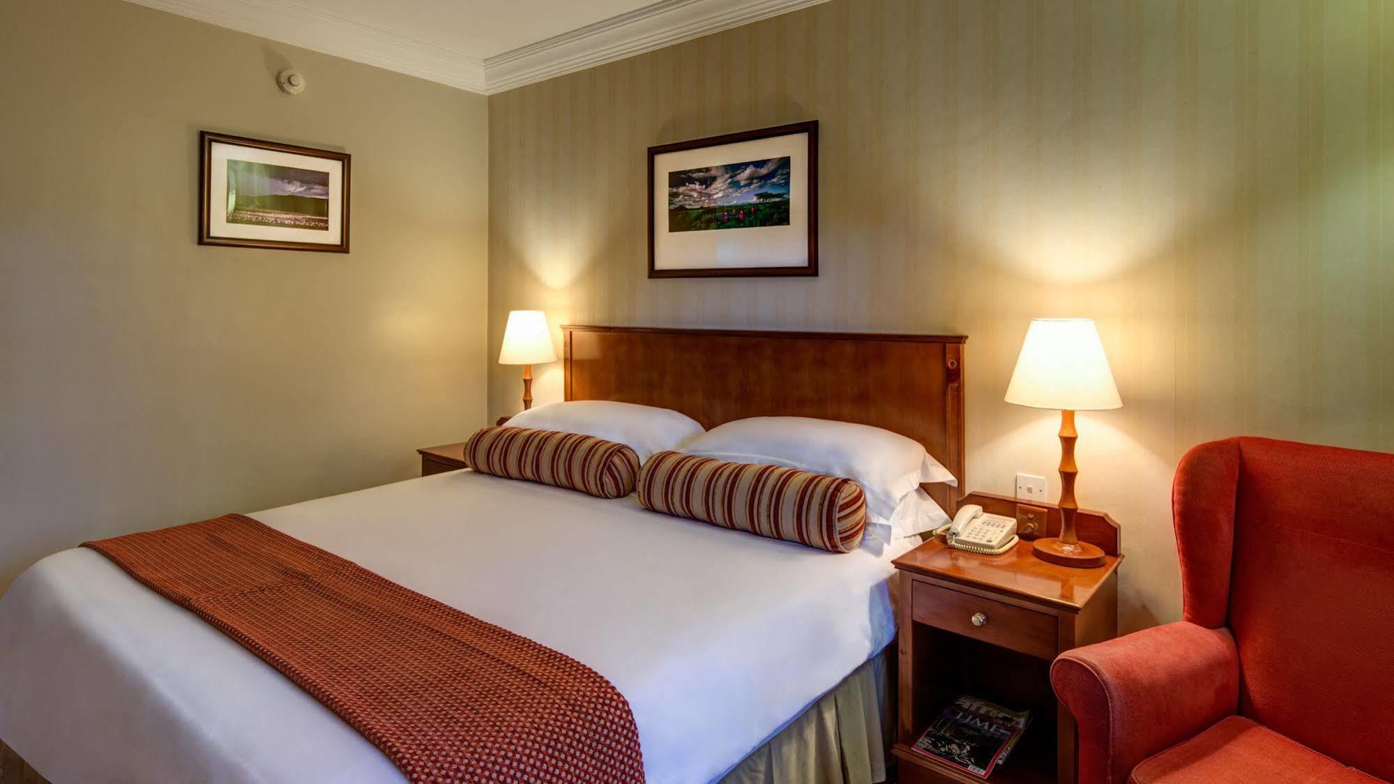 Southern Sun Mayfair Найроби Екстериор снимка