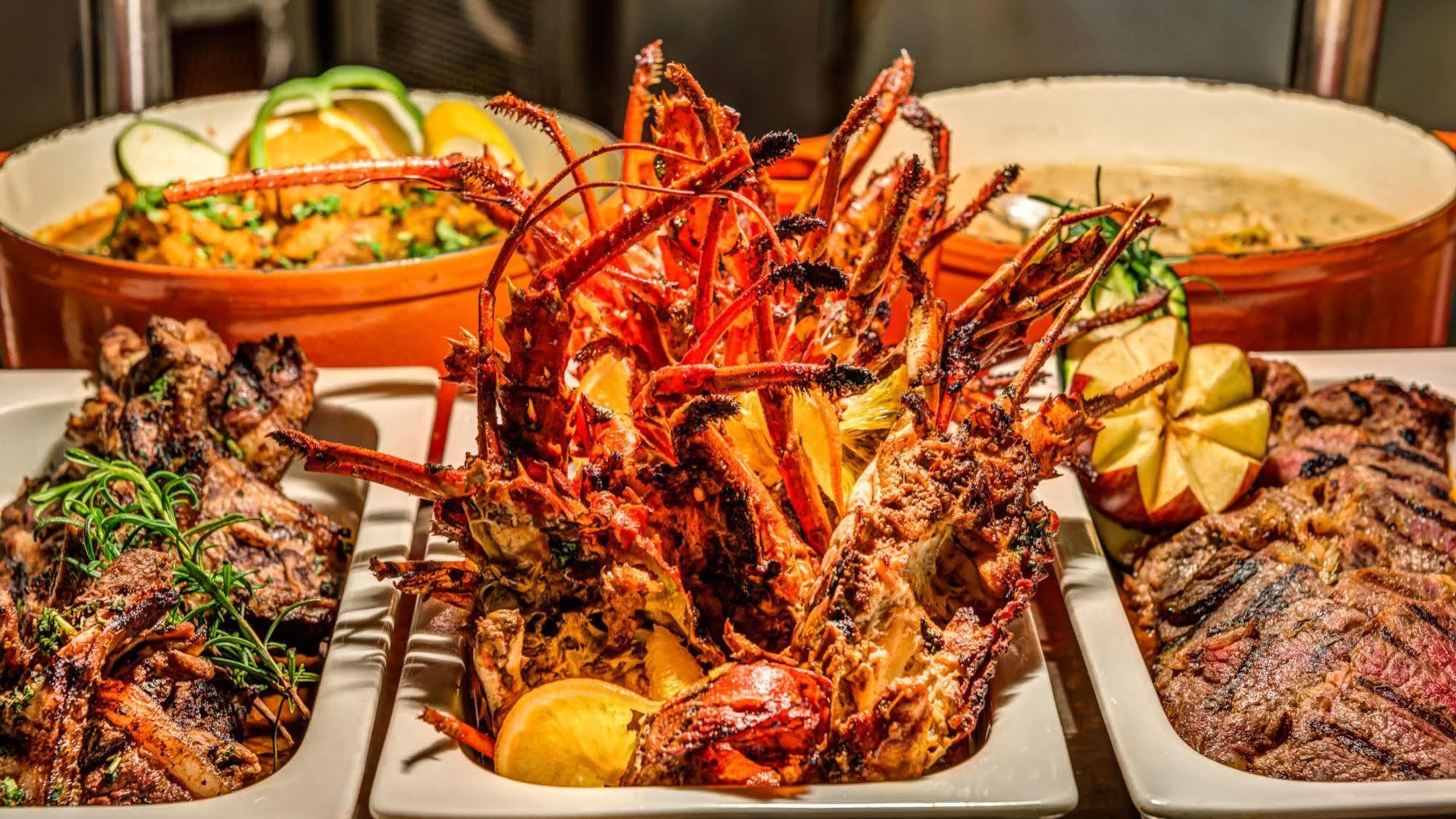 Southern Sun Mayfair Найроби Екстериор снимка