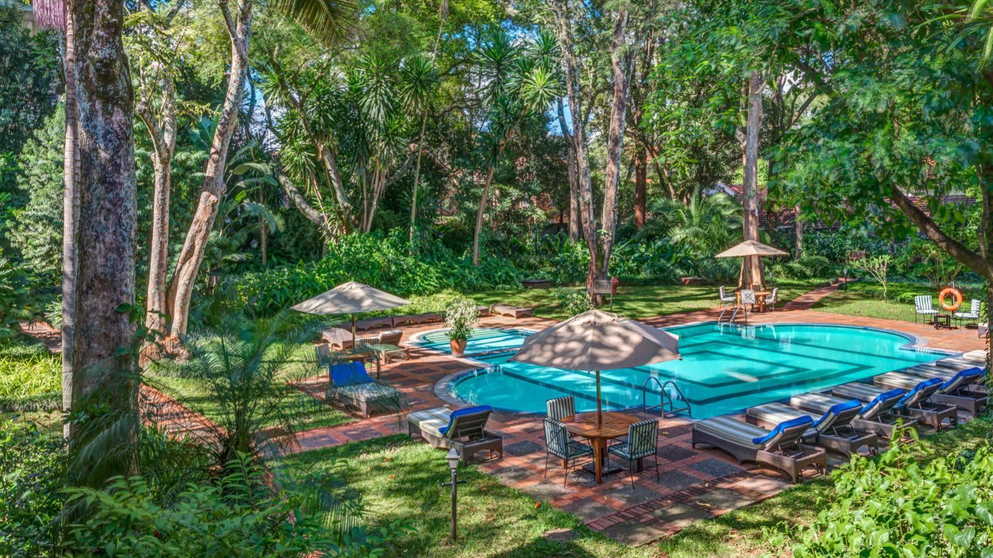 Southern Sun Mayfair Найроби Екстериор снимка